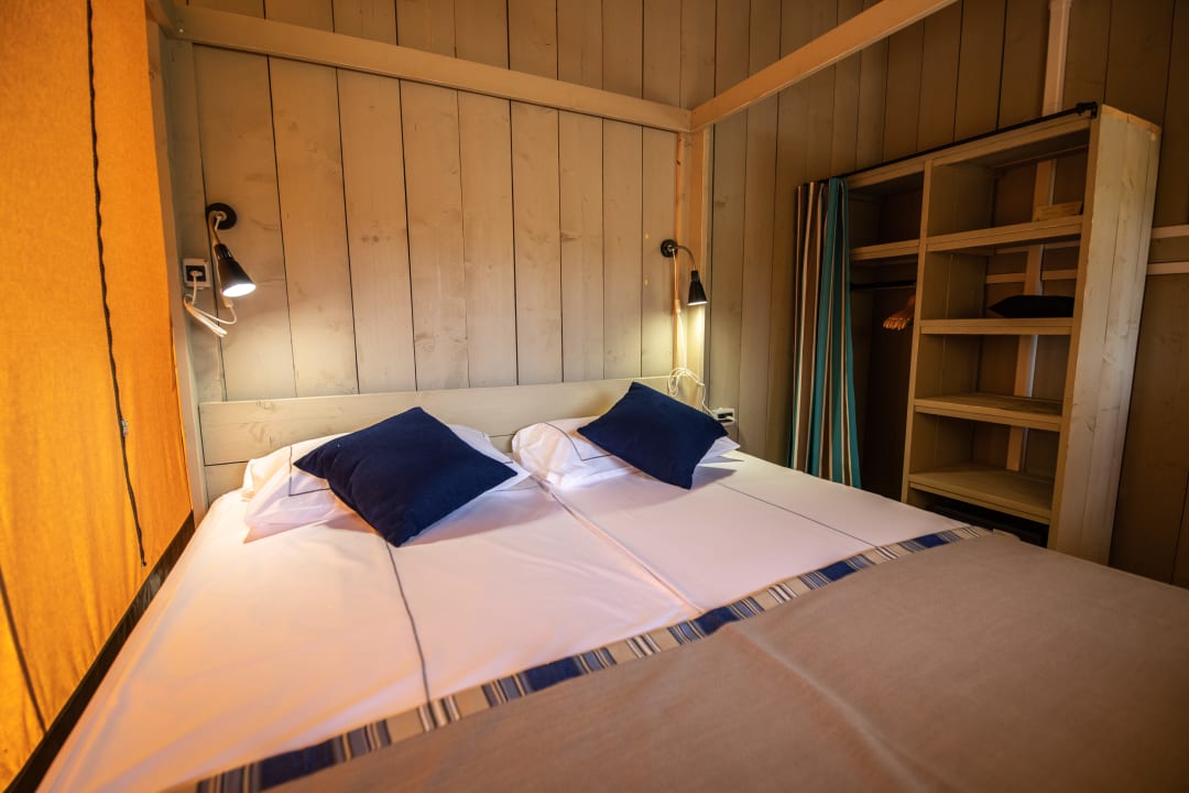 Zimmer Arena One 99 Glamping