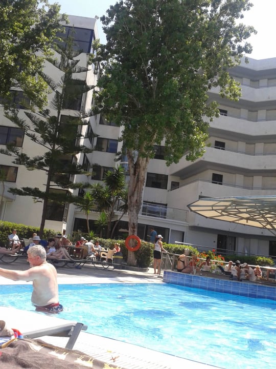 Bar na basenie The Residence Family & Fun