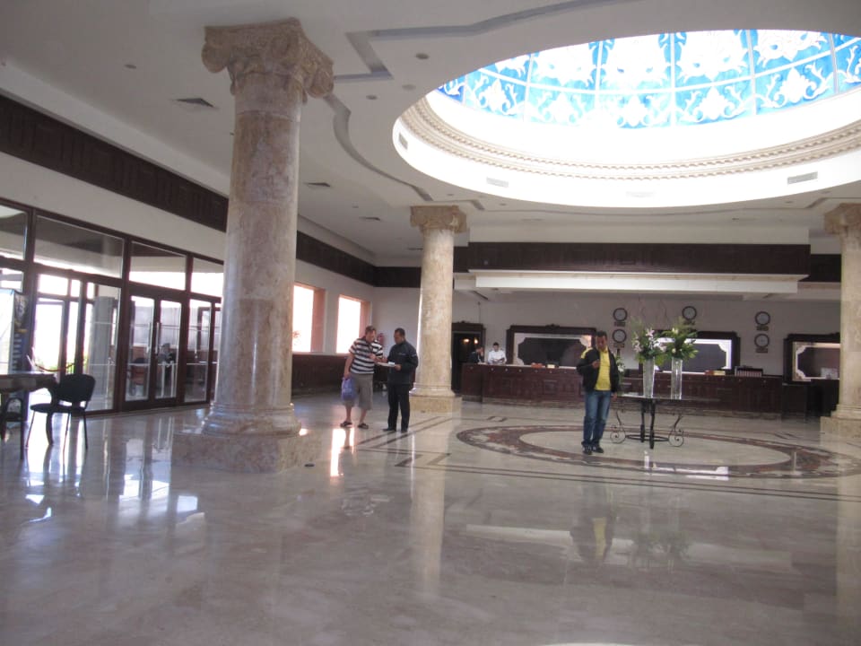 Вход  Titanic Beach Spa & Aqua Park