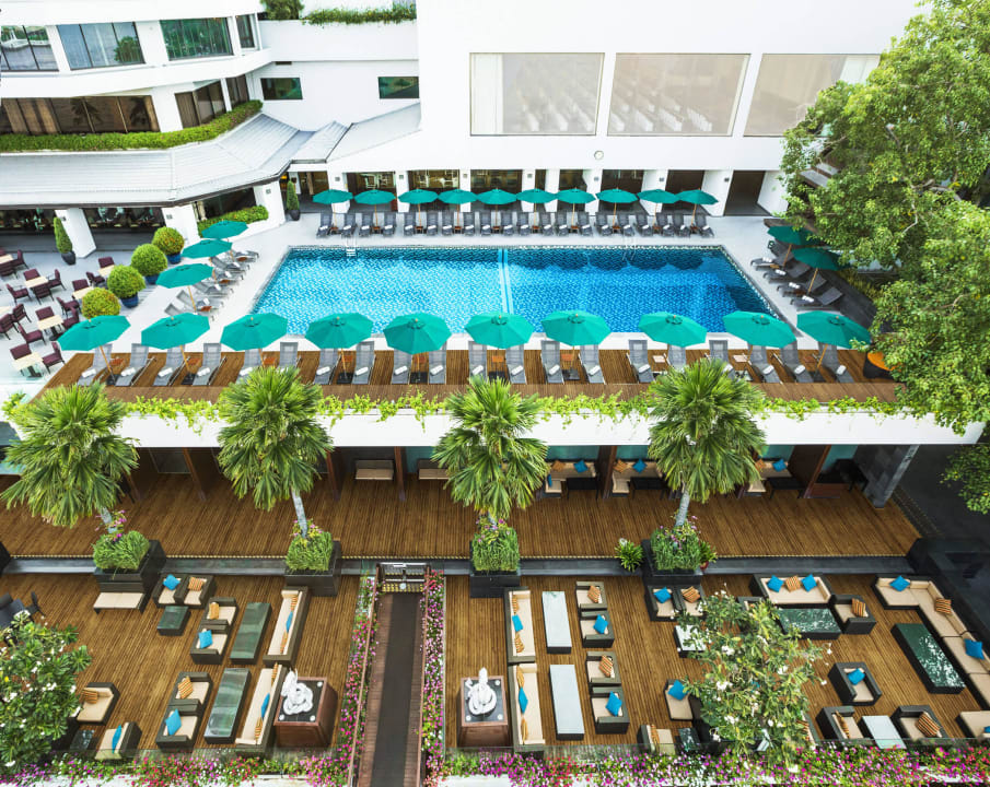 Terrace Pool Royal Orchid Sheraton Hotel & Towers