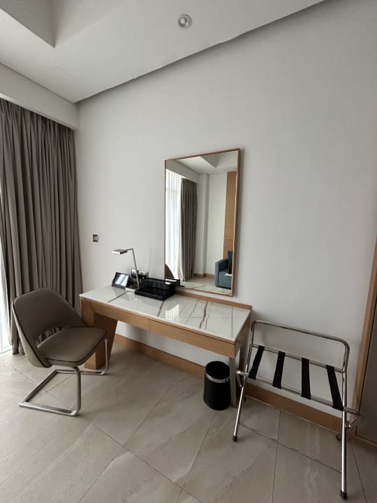Zimmer Royal Central Hotel and Resort The Palm