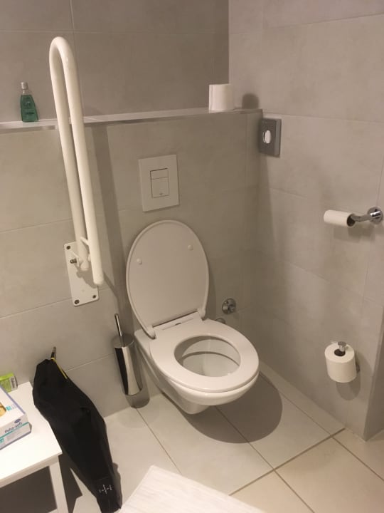 WC Sitt zu tief für meinen Mann Falkensteiner Hotel Park Punat