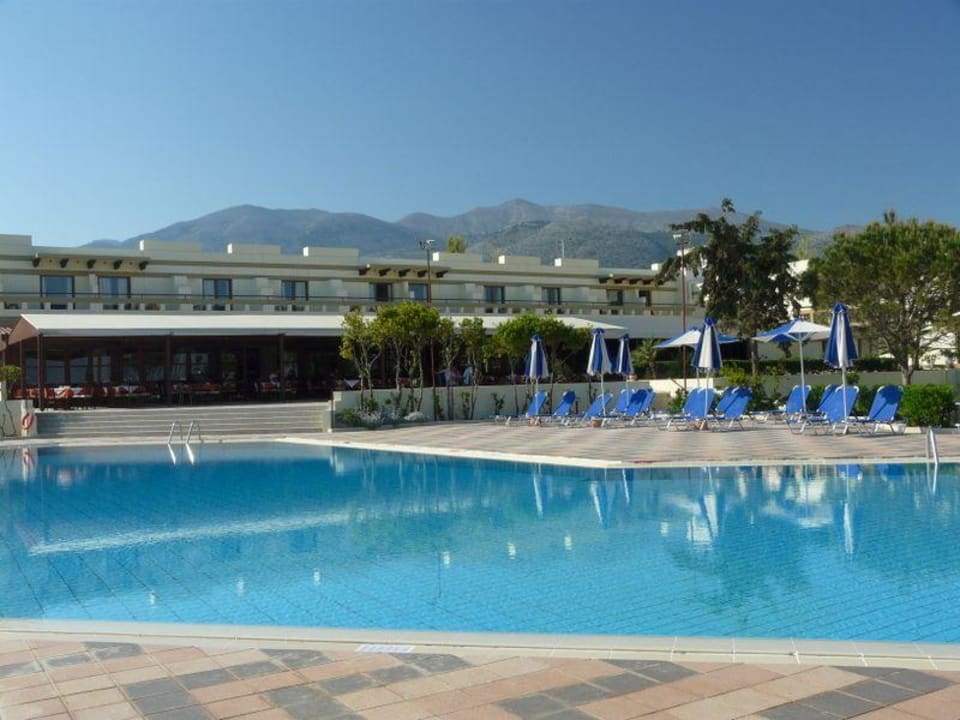 Pool Grecotel Meli Palace