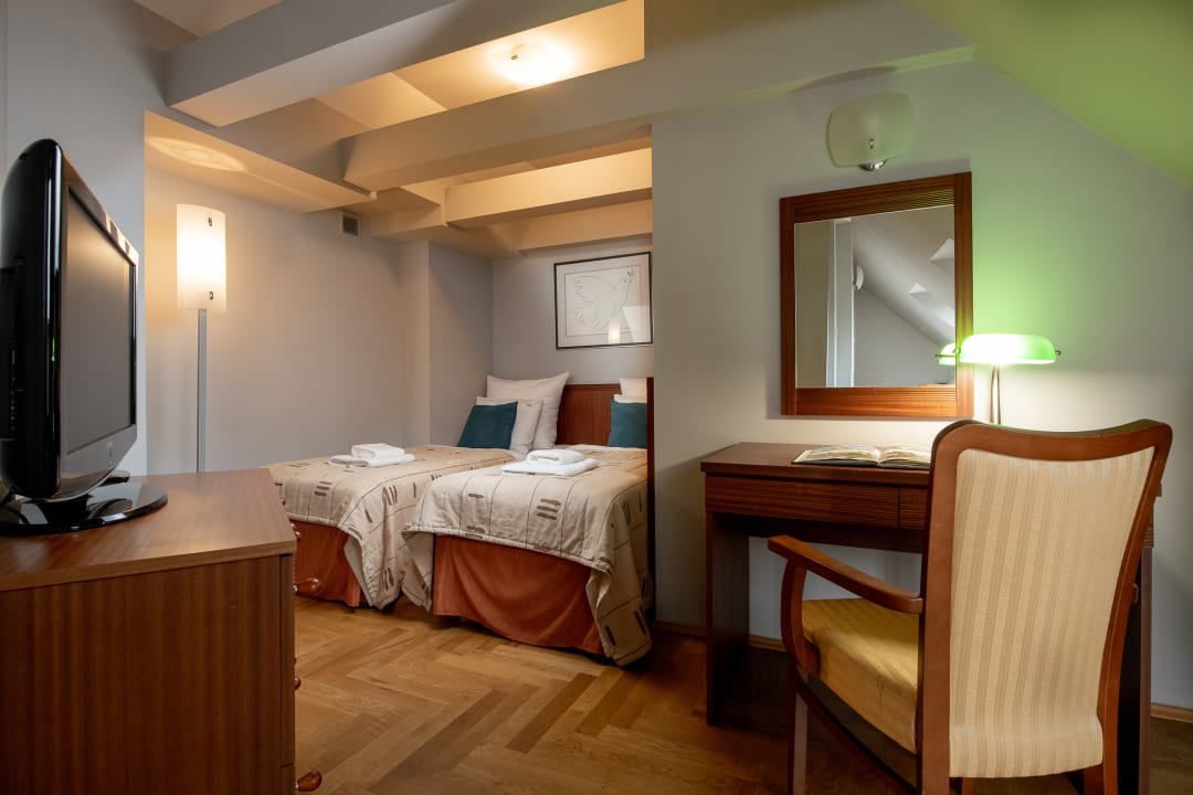 Zimmer Red Brick Apartments