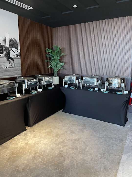 Gastro Al Habtoor Polo Resort