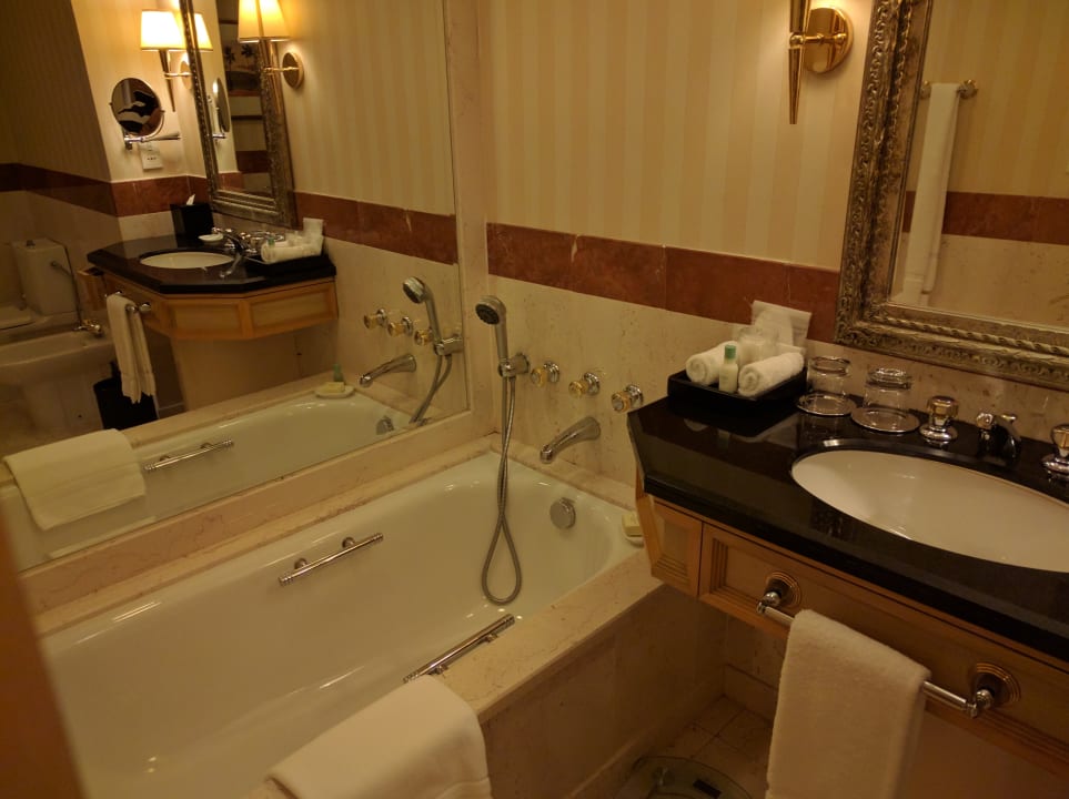 Zimmer Grand Hyatt Muscat