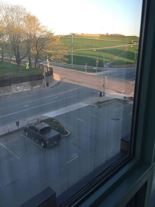 Blick auf das Fortress von Halifax Cambridge Suites Hotel