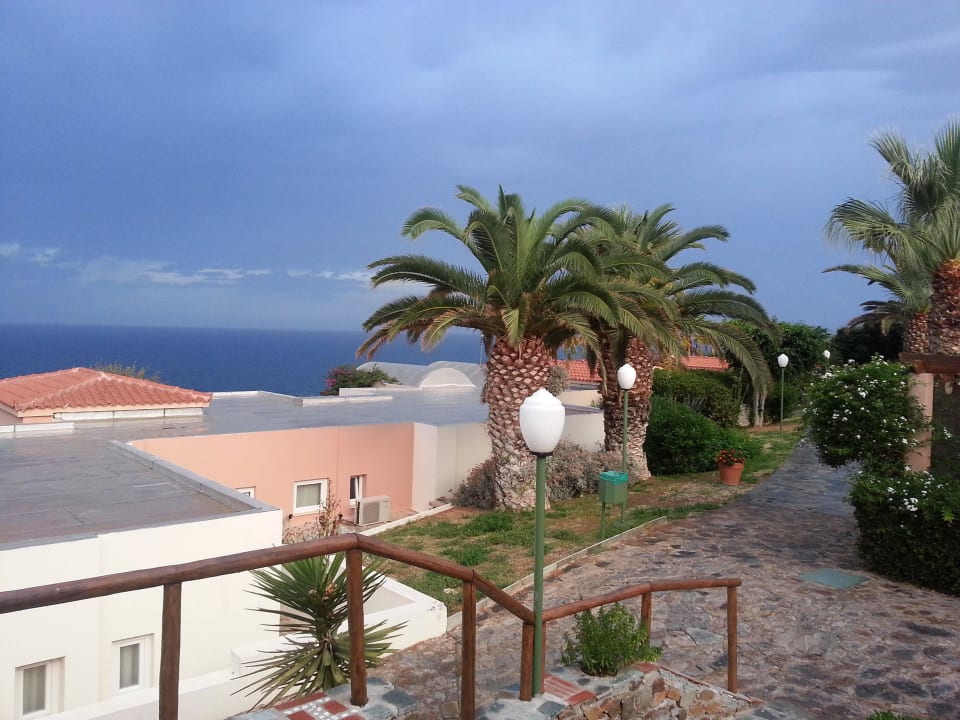 Blick aus dem Bungalow früh am Morgen Iberostar Waves Creta Panorama & Mare