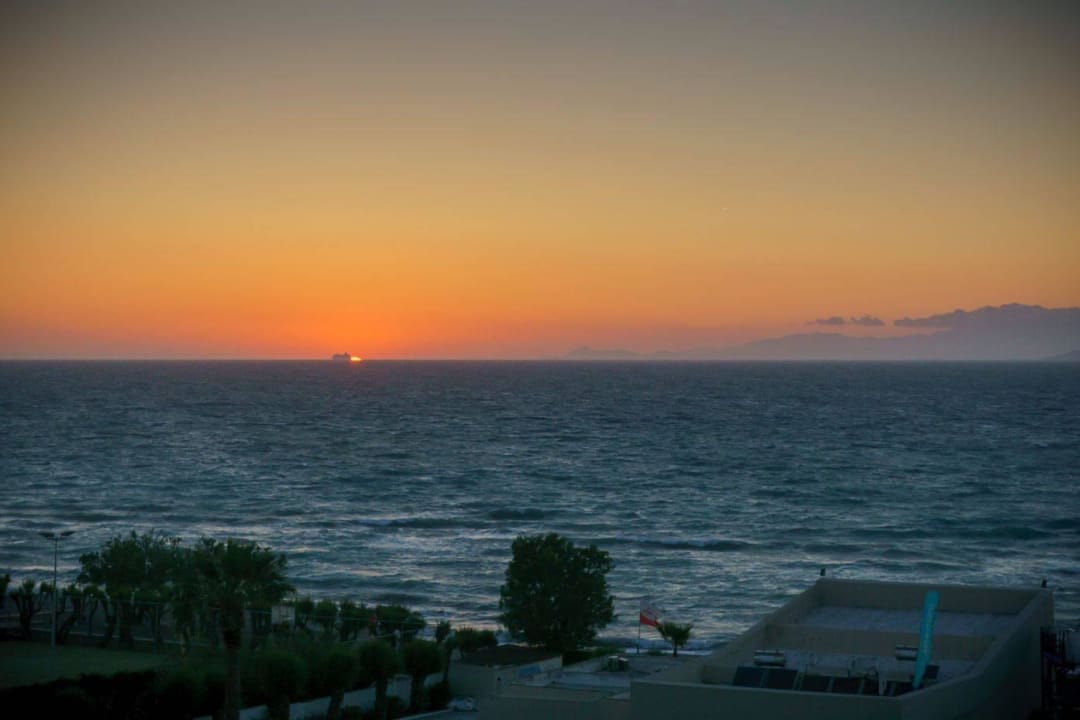 Zachod slonca Doreta Beach Resort & Spa