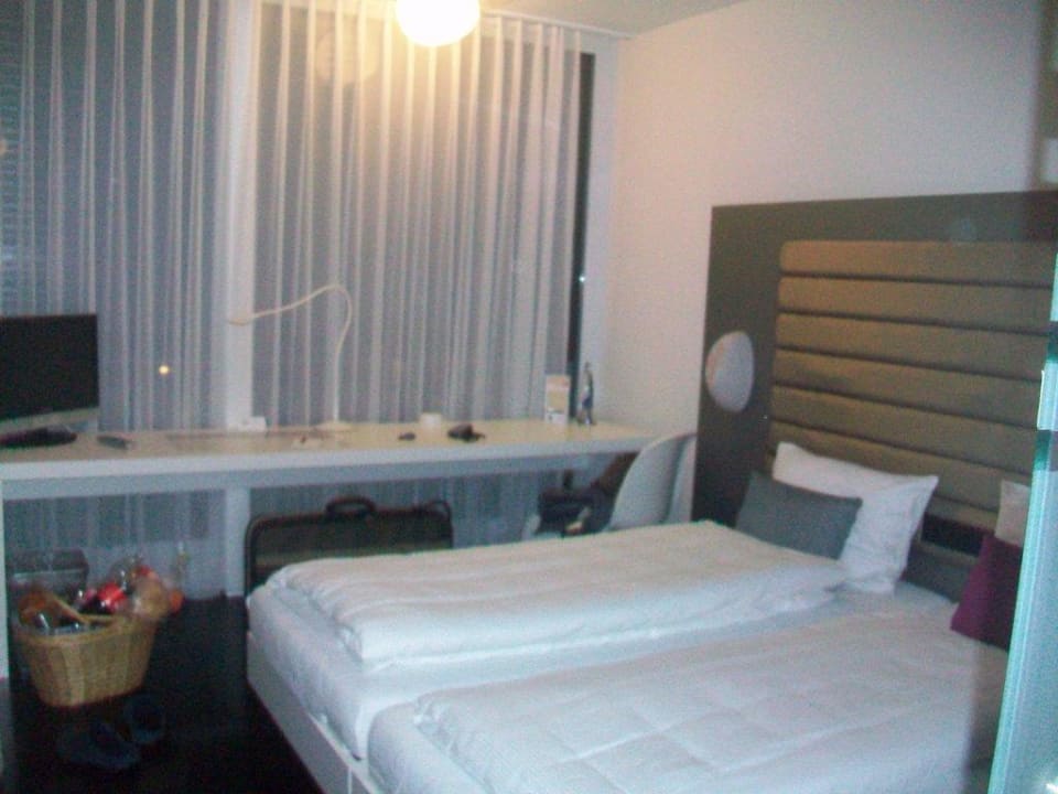 Gemütliches Doppelbett Sky Design Motel