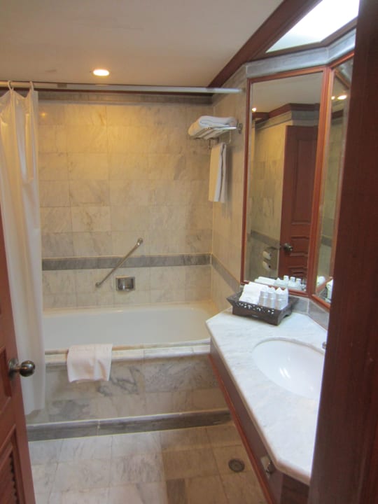 Bad mit Badewanne Hotel Topland