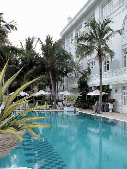 Pool Eastern and Oriental Hotel Penang