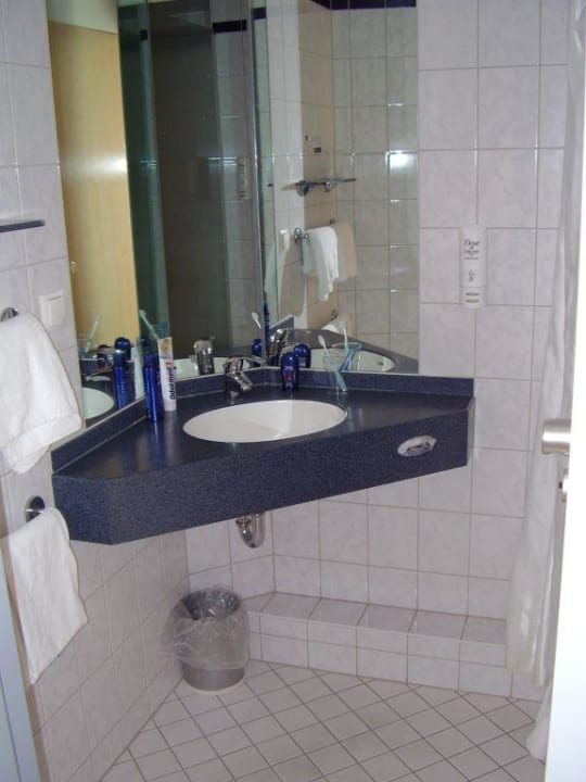 Bad Holiday Inn Express Berlin City Center