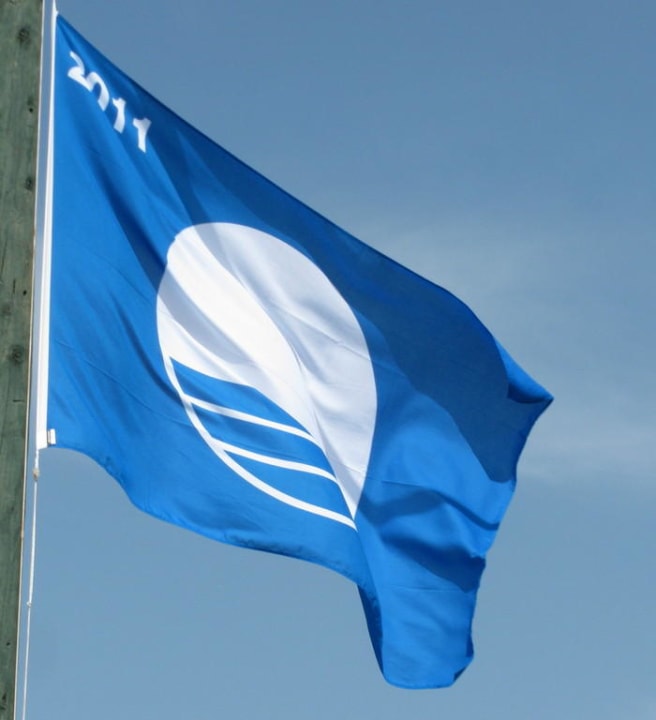 Stoltz flattert die blaue Fahne... TUI BLUE Palm Garden