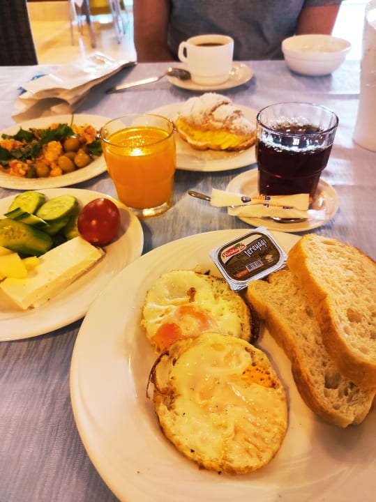 Gastro Sunis Evren Beach Resort Hotel & Spa