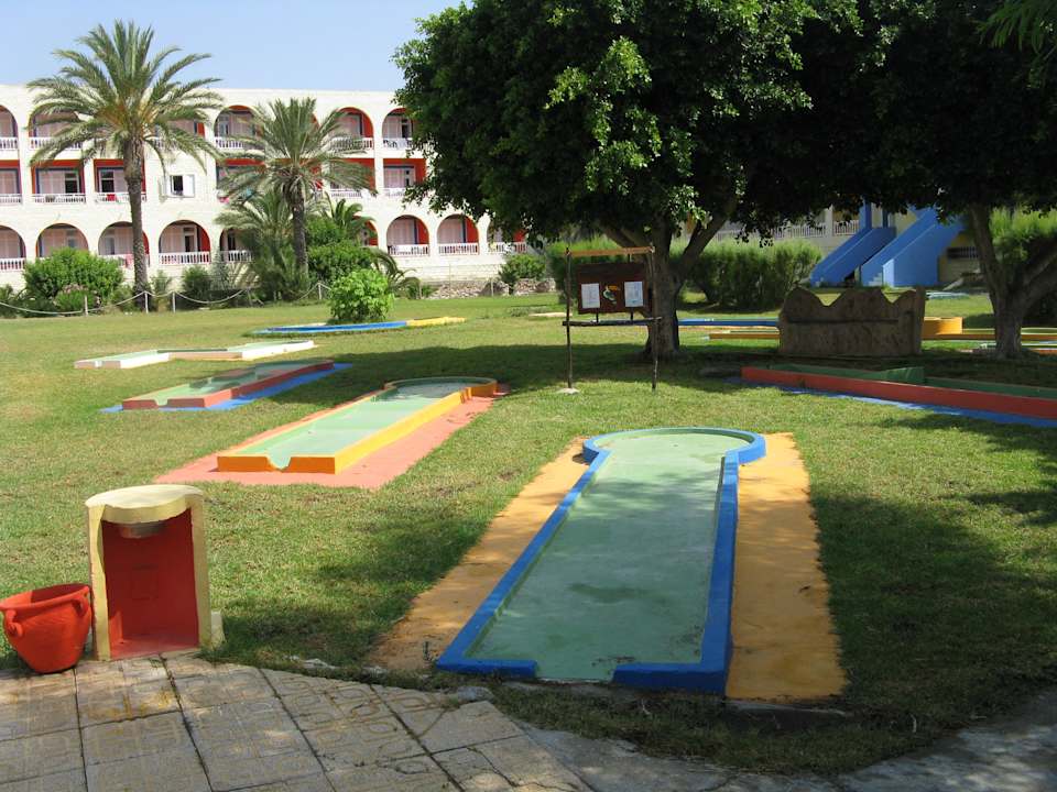 Minigolf Hawai Beach Club