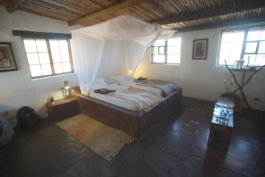 Zimmer Hotel Eningu Clay-House Lodge