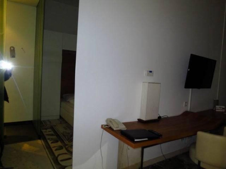 Zimmer und Ausstattung (Innenansicht) Vienna House Easy Berlin