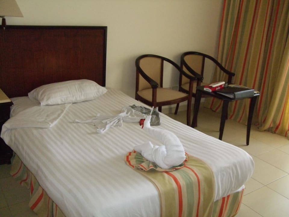 Jeden Tag kam was neues... Serenity Alpha Beach