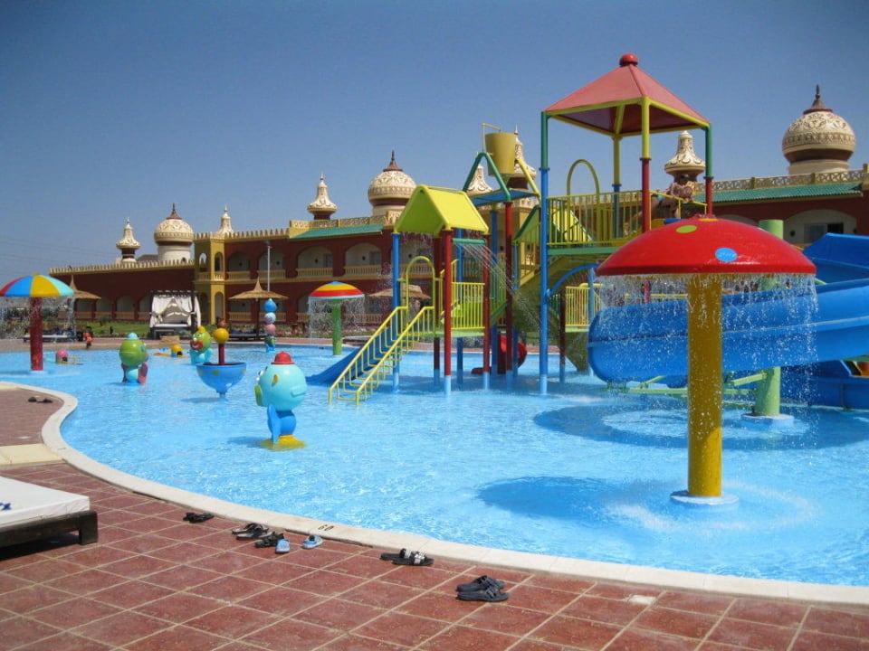 Pool am 8erBlock Pickalbatros Alf Leila Wa Leila Resort - Neverland Hurghada