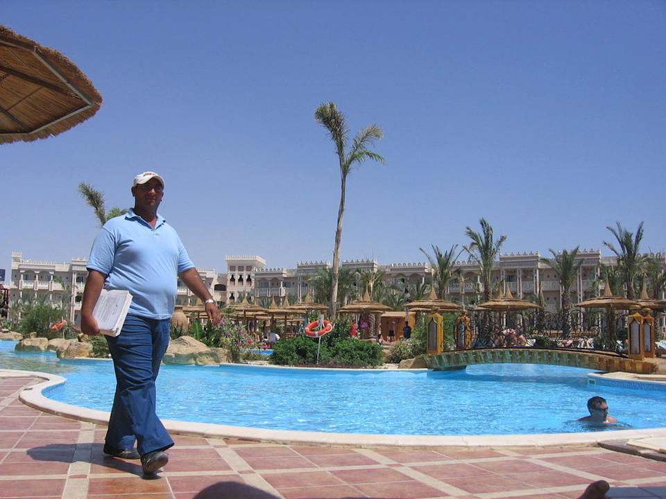 Einer von gefühlten tausend Verkäufer Pickalbatros Palace Resort