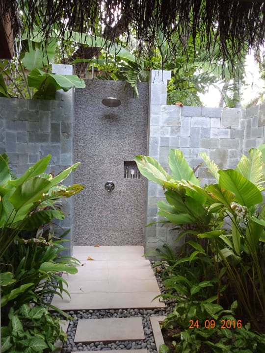 Außendusche Baros Villa Baros Maldives Resort