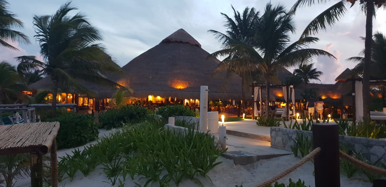 Gastro Akumal Bay Beach & Wellness Resort