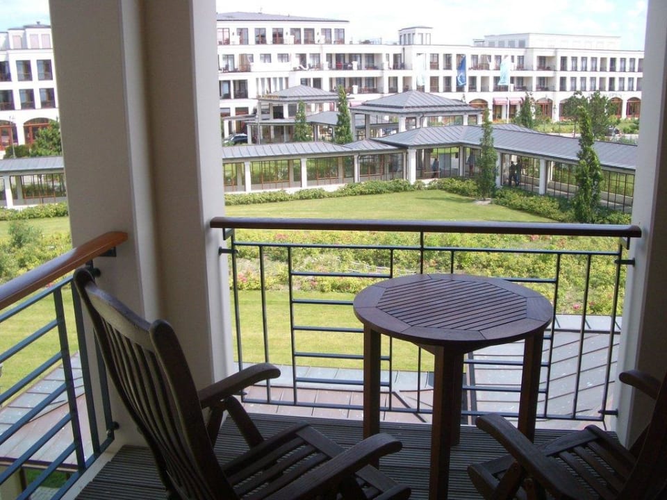 Balkon des Zimmer 2209 Hotel Yachthafenresidenz Hohe Düne