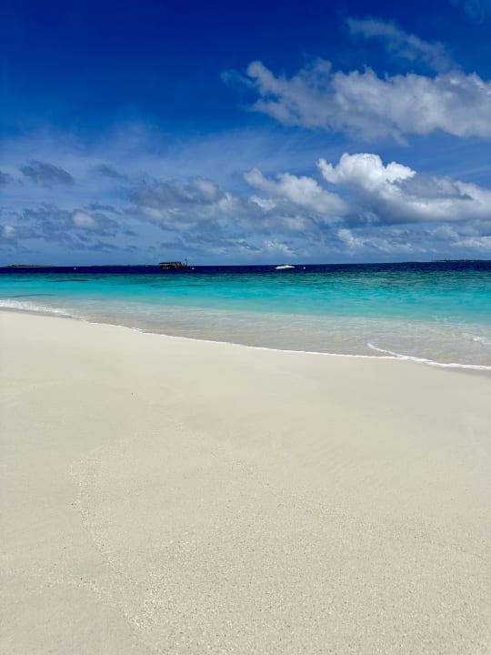 Strand Kudafushi Resort & Spa