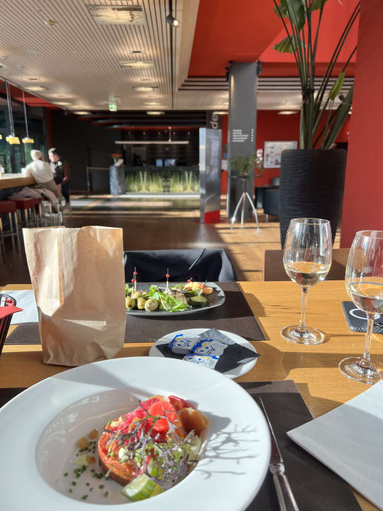 Gastro Riverside Hotel