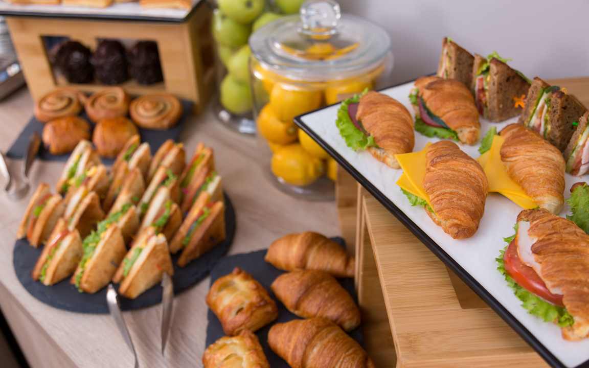 Gastro Hampton by Hilton Astana Triumphal Arch