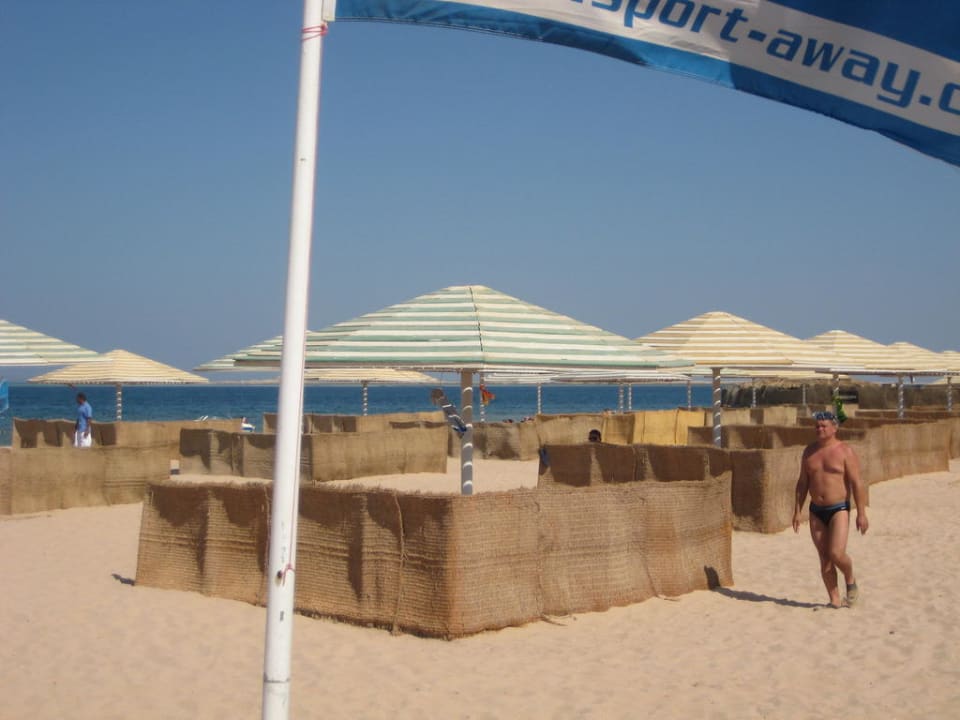 Strand Menaville Safaga