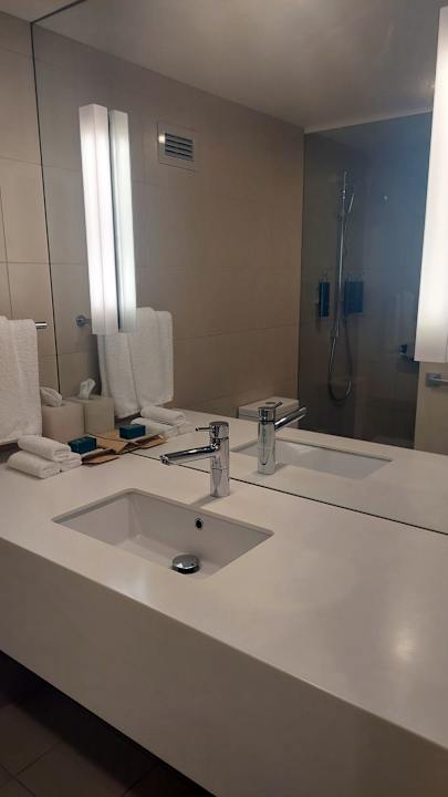 Zimmer Hilton Adelaide