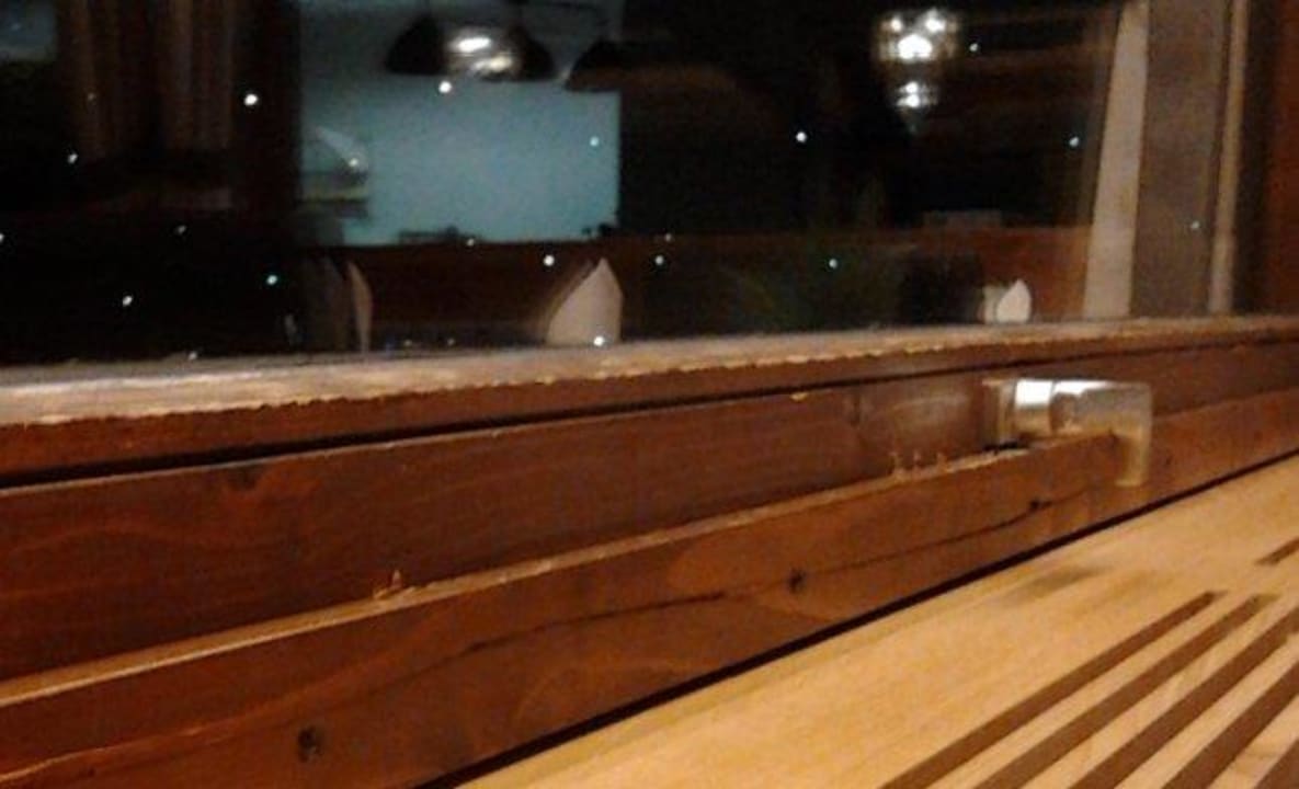 Sollte mal gestrichen werden Alpin & Vital Hotel La Perla