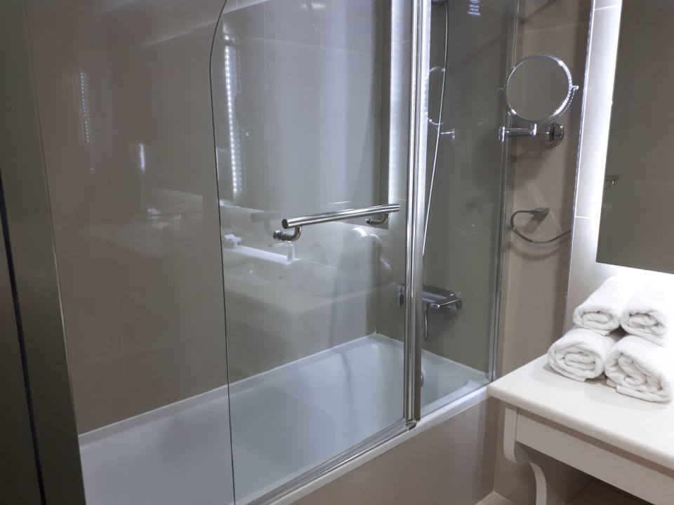 Zimmer Alexandra Beach Resort & Spa