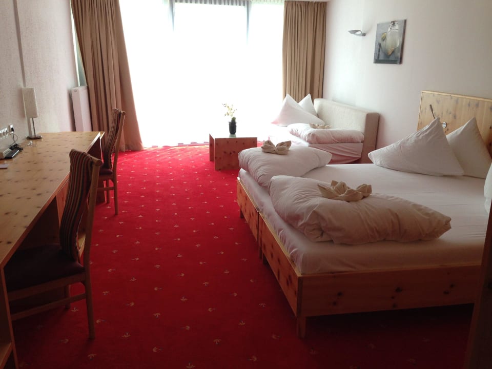 Großes 2-3-Bettzimmer Hotel & Spa Wulfenia Kärnten
