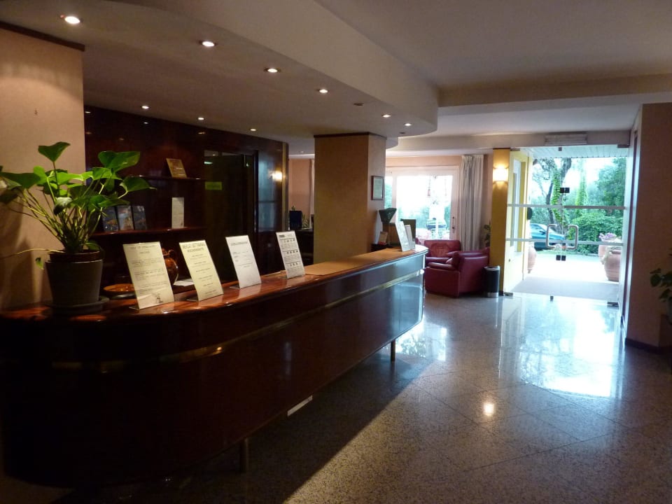 Rezeption Hotel Internazionale