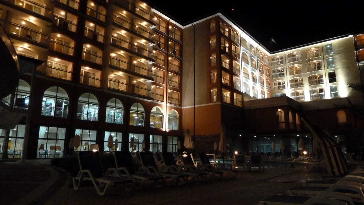 Tolle Lichtakzente am Abend Sol Luna Bay