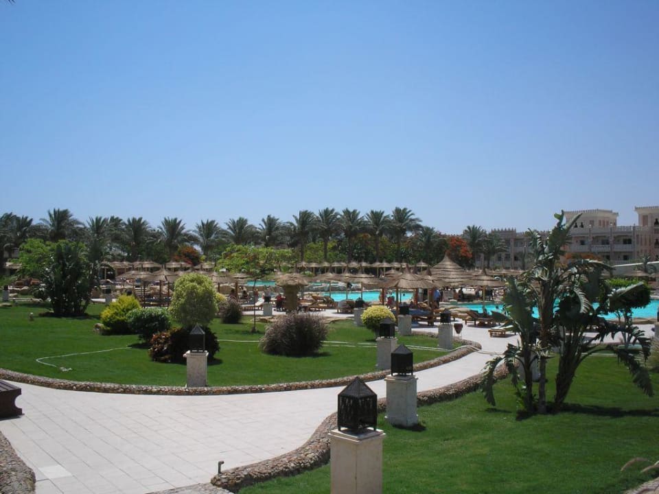 Garten und Poollandschaft Beach Albatros Resort