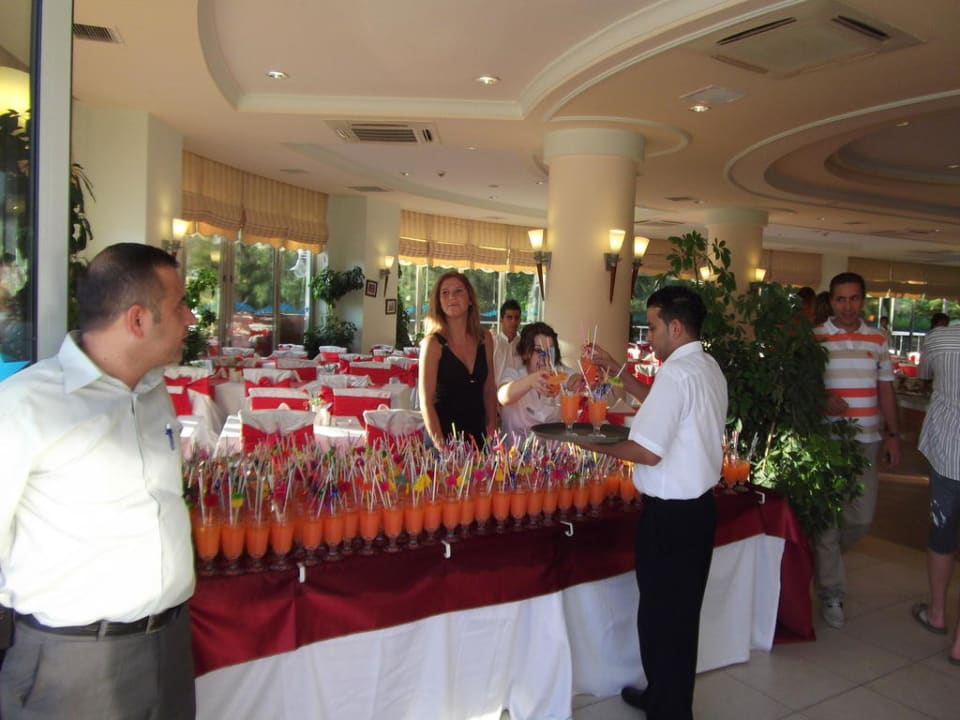 Cocktails zum Galaabend Side Sun Hotel