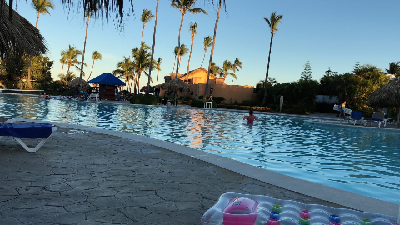 Pool Punta Cana Princess All Suites Resort & Spa