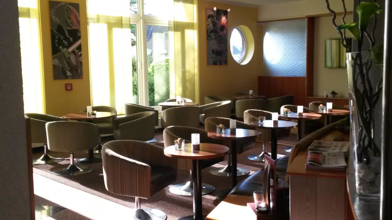 Frühstücksbereich H+ Hotel Köln Hürth