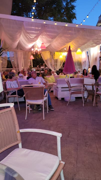 Gastro Hotel Mena Palace