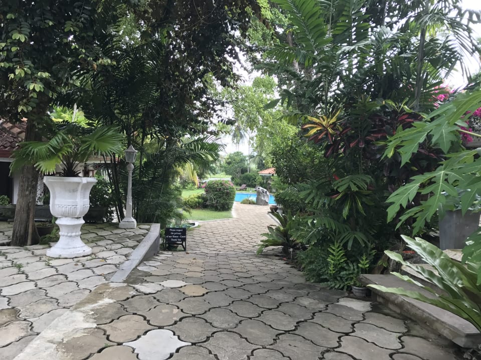 Gartenanlage Ayubowan Swiss Lanka Bungalow Resort
