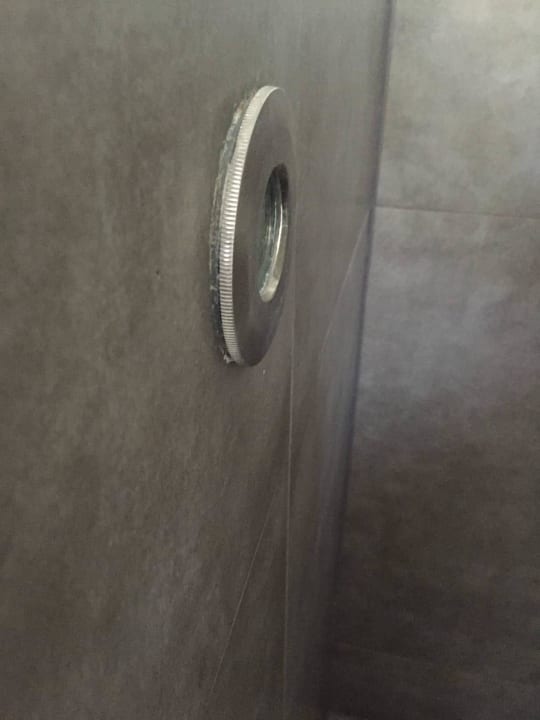 Dusche mit Schimmel Hotel Mons am Goetheplatz