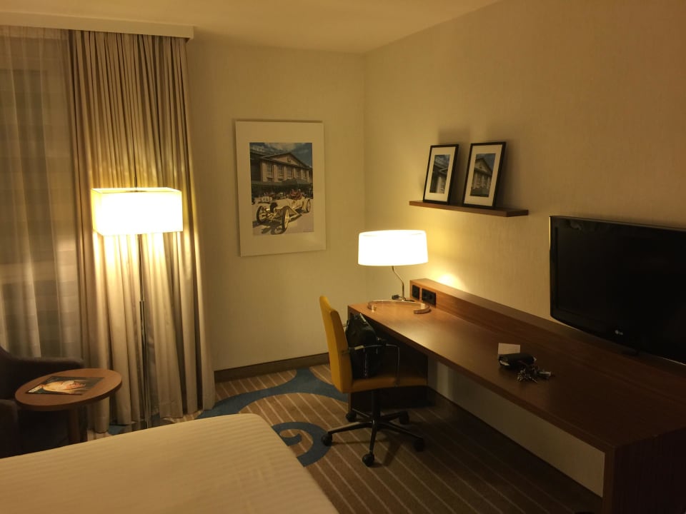 Zimmer Courtyard by Marriott Wiesbaden-Nordenstadt