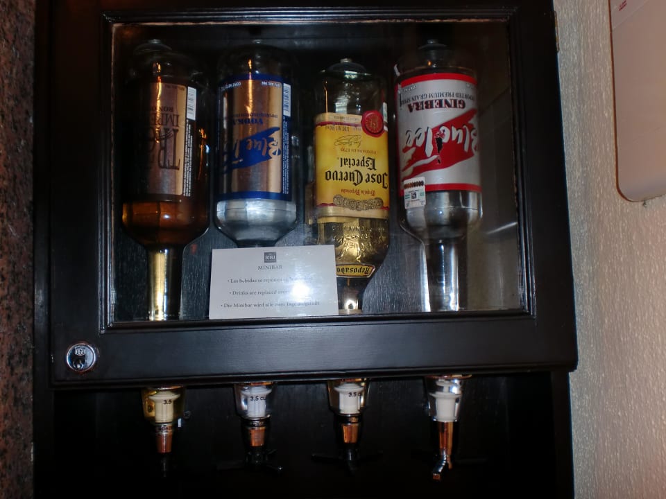 Schnapsbar  Hotel Riu Tequila