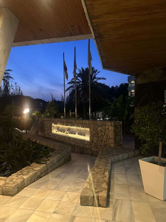 Außenansicht Hotel Serrano Palace