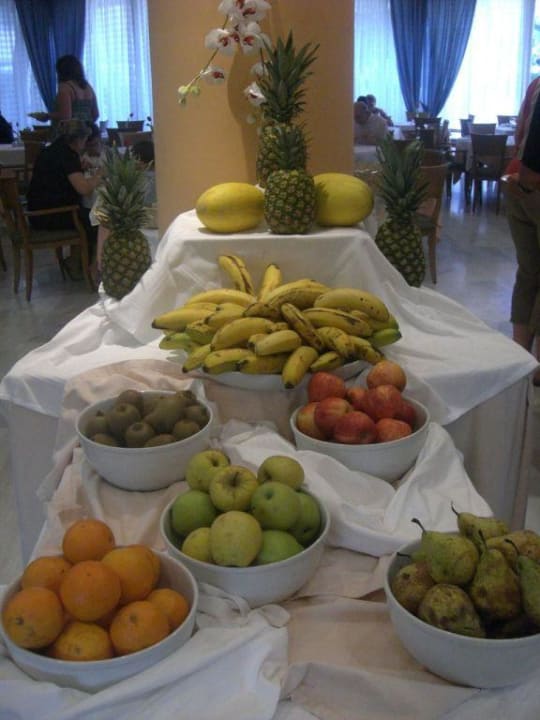 Frisches Obst im Restaurant Hipotels Bahia Grande