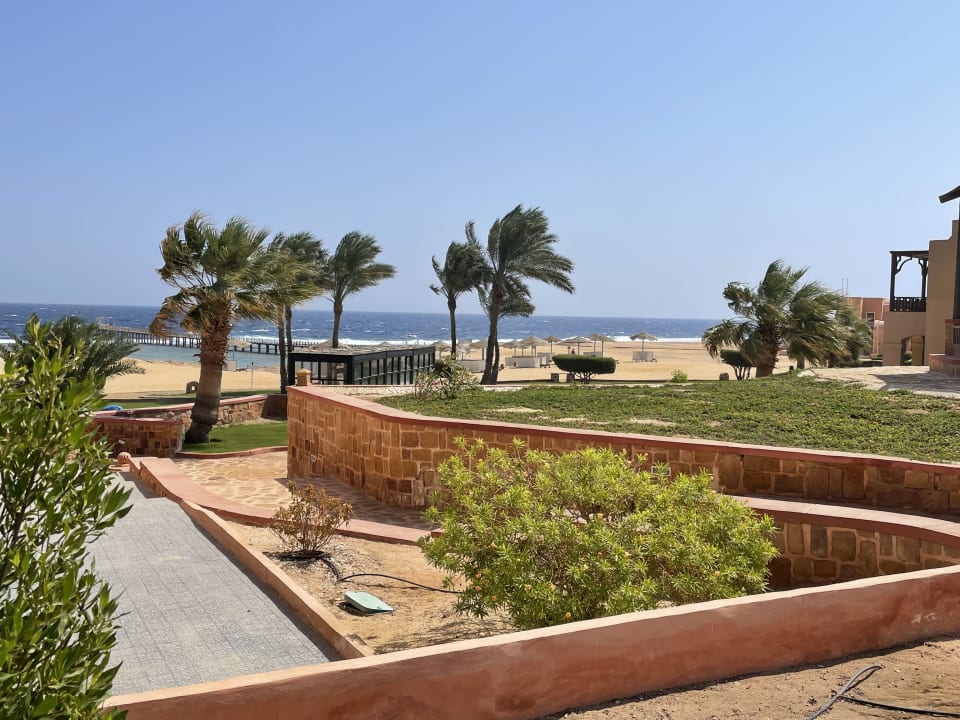 Ausblick Radisson Blu Resort, El Quseir